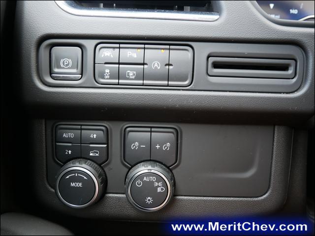 2023 Chevrolet Tahoe Vehicle Photo in MAPLEWOOD, MN 55119-4794