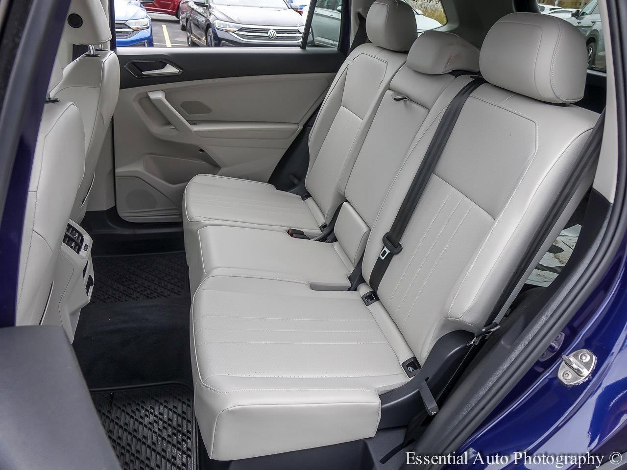 2022 Volkswagen Tiguan Vehicle Photo in Saint Charles, IL 60174