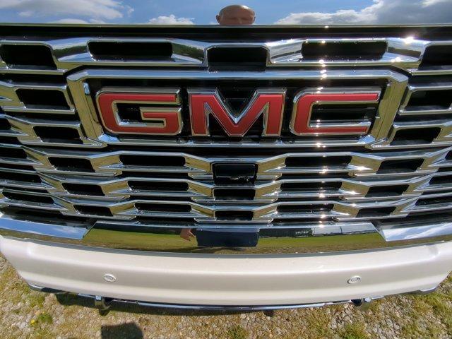 2024 GMC Sierra 2500 HD Vehicle Photo in ALBERTVILLE, AL 35950-0246