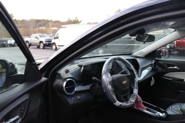 2025 Chevrolet Trax Vehicle Photo in MONTICELLO, NY 12701-3853