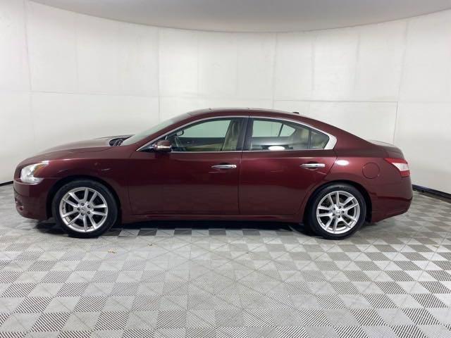 2010 Nissan Maxima Vehicle Photo in MEDINA, OH 44256-9001