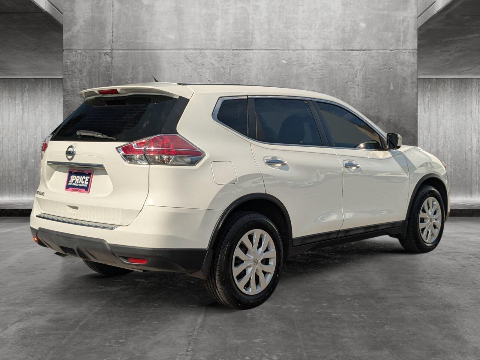 2015 Nissan Rogue Vehicle Photo in St. Petersburg, FL 33713