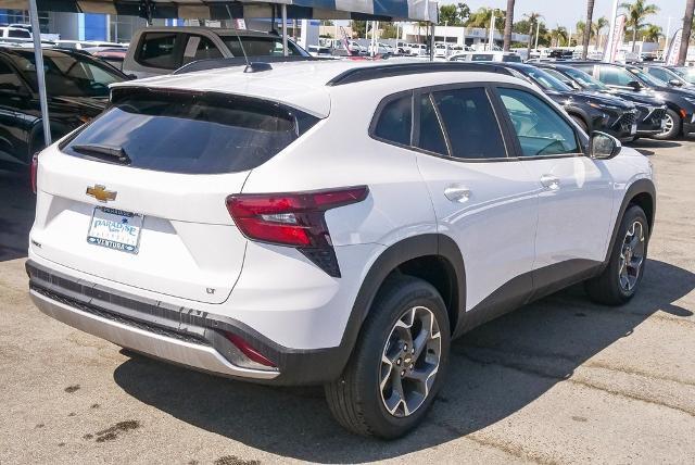 2025 Chevrolet Trax Vehicle Photo in VENTURA, CA 93003-8585