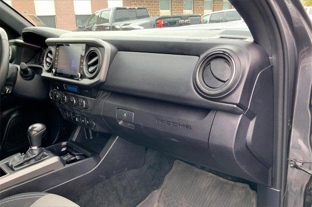 2021 Toyota Tacoma 4WD Vehicle Photo in INDEPENDENCE, MO 64055-1377