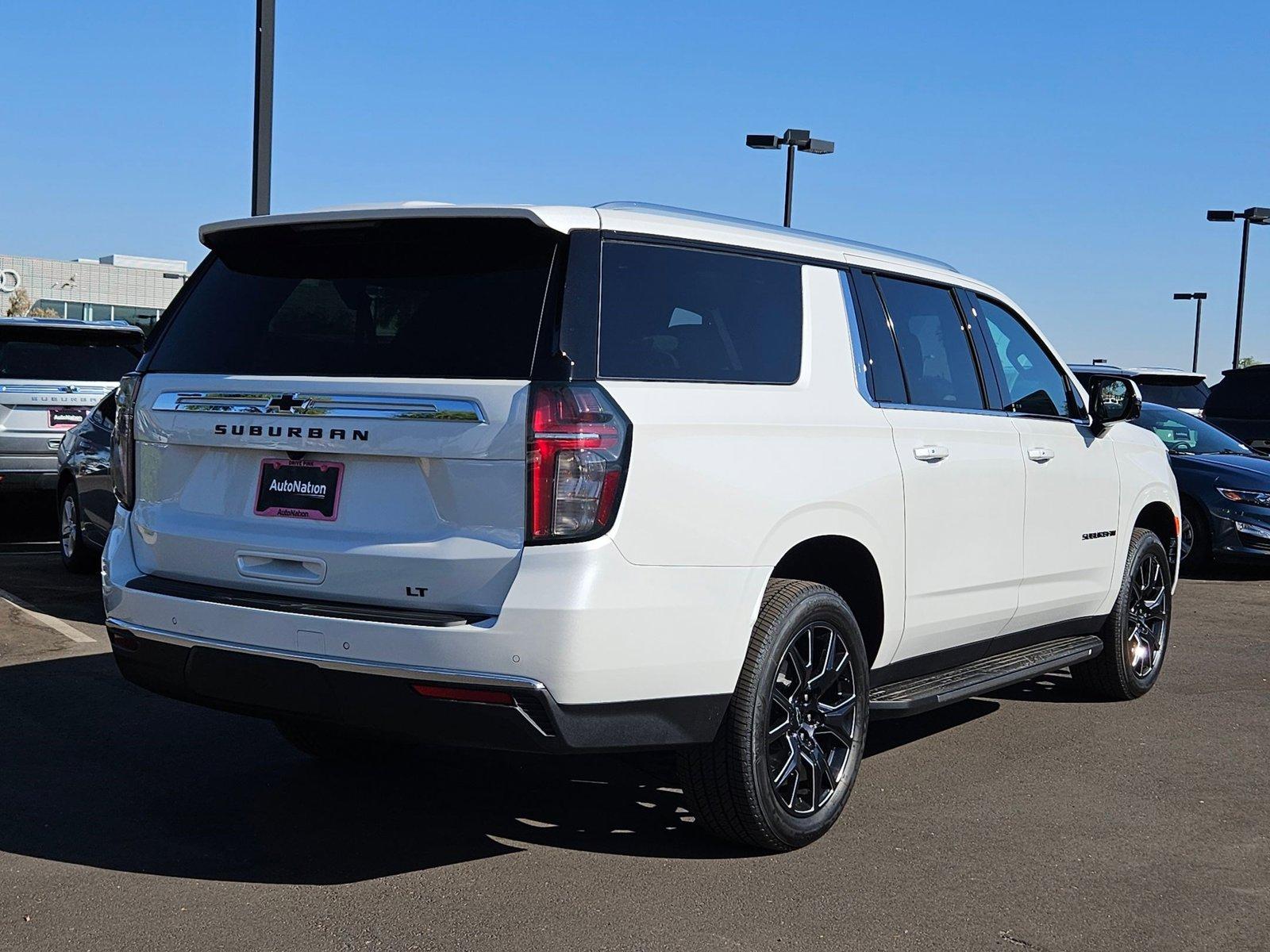 2024 Chevrolet Suburban Vehicle Photo in PEORIA, AZ 85382-3715