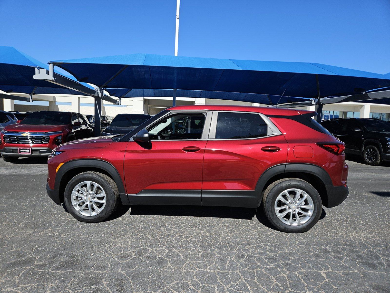 2025 Chevrolet Trailblazer Vehicle Photo in NORTH RICHLAND HILLS, TX 76180-7199