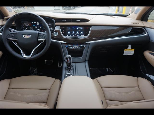 2025 Cadillac XT6 Vehicle Photo in TAMPA, FL 33612-3404