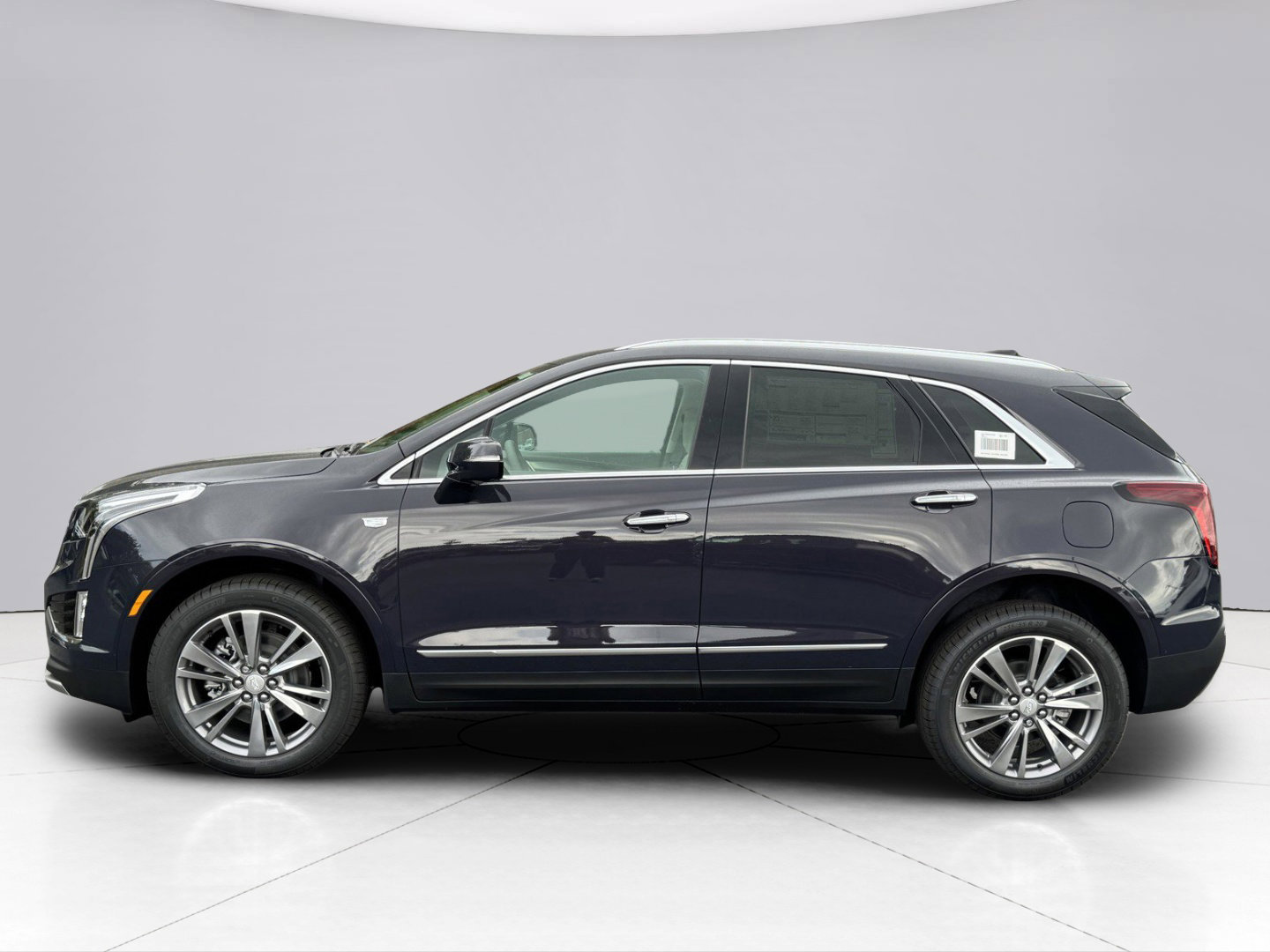 2025 Cadillac XT5 Vehicle Photo in LEOMINSTER, MA 01453-2952