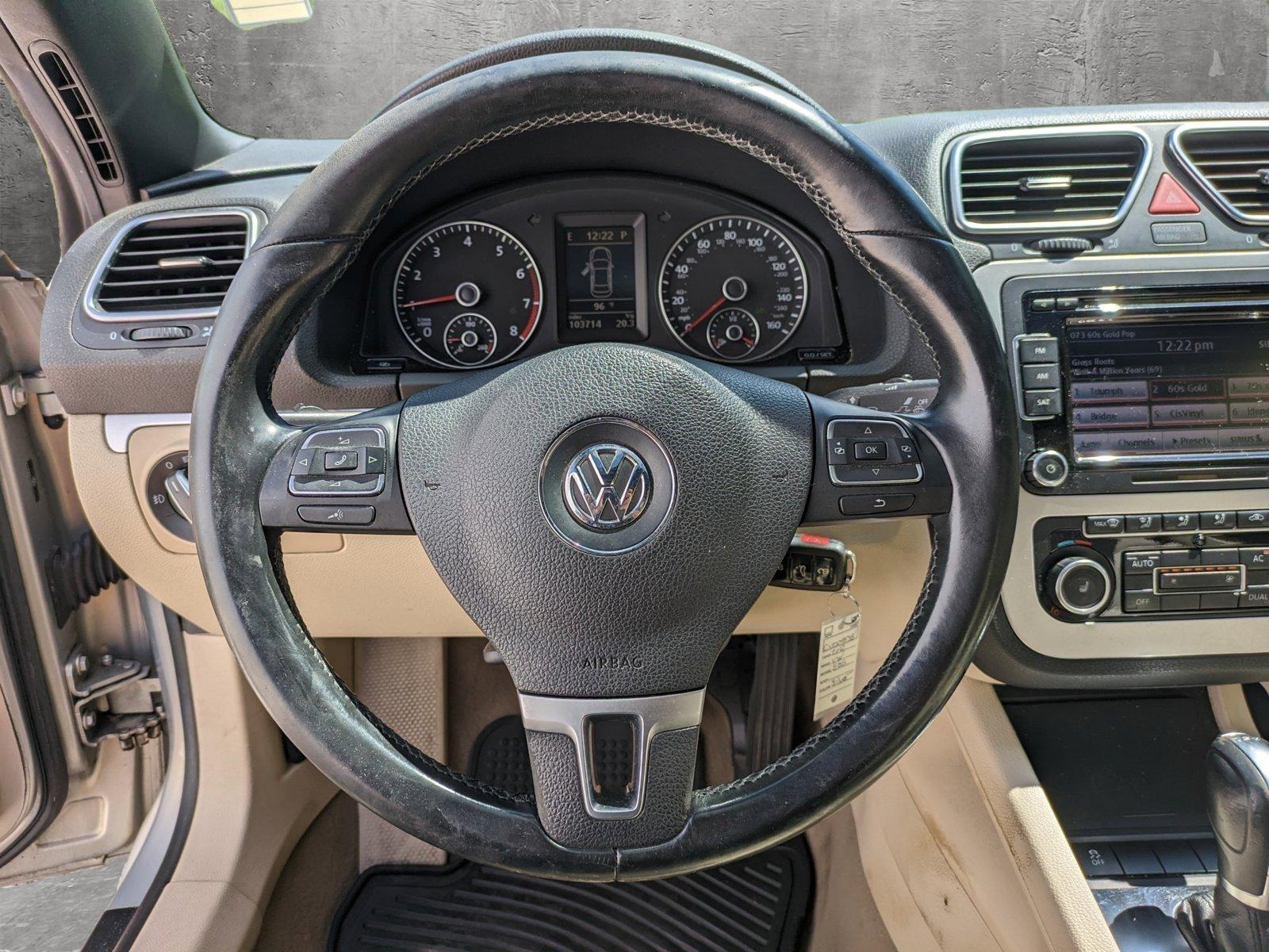 2012 Volkswagen Eos Vehicle Photo in Bradenton, FL 34207