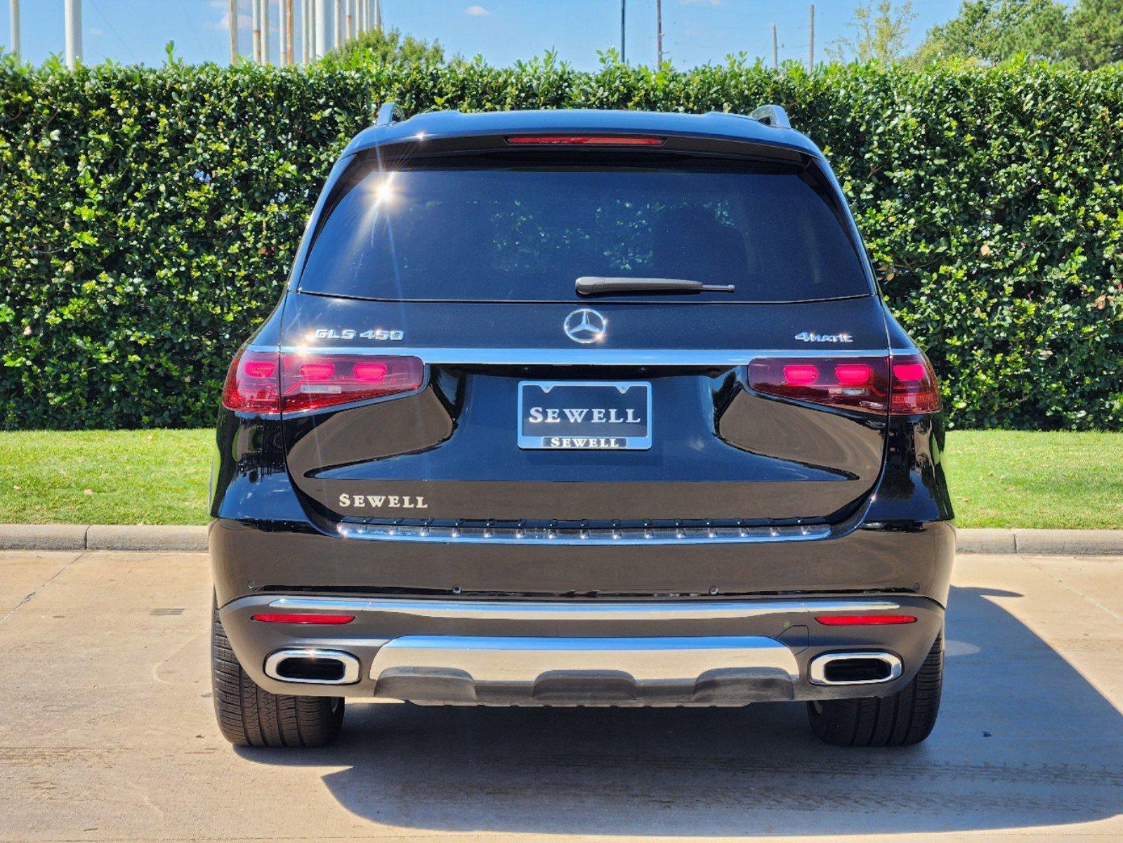 2024 Mercedes-Benz GLS Vehicle Photo in HOUSTON, TX 77079