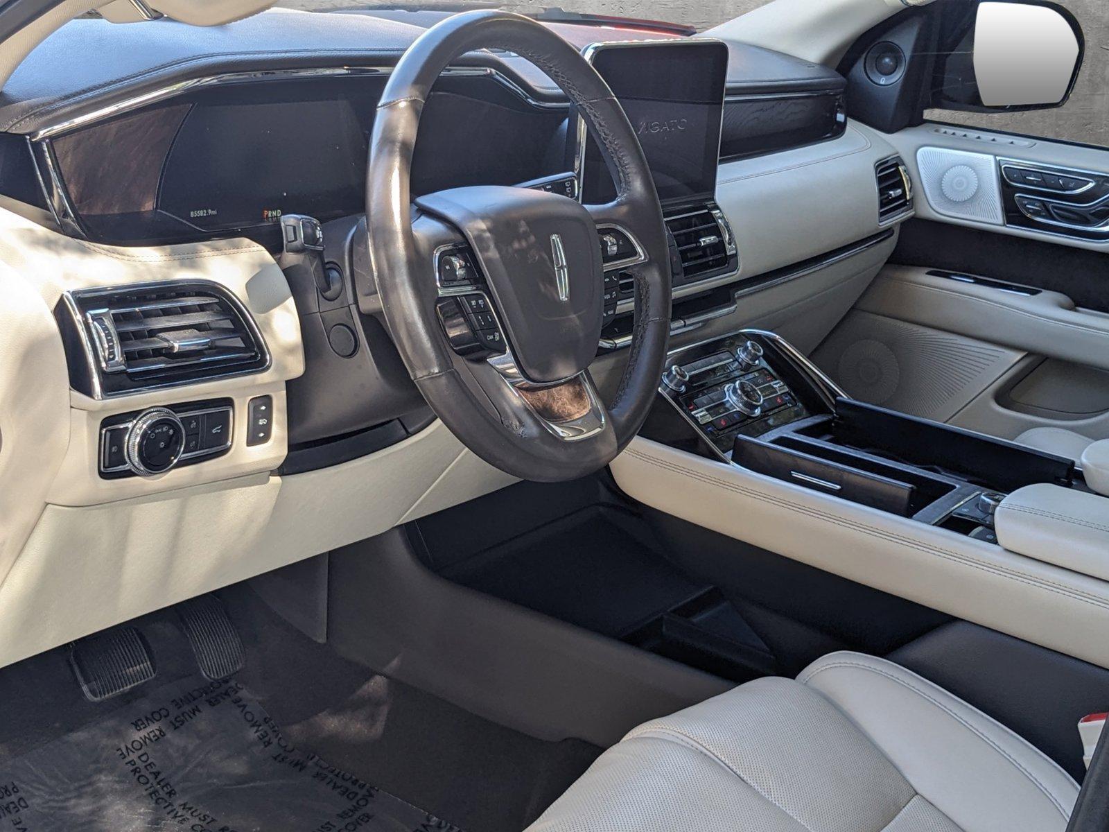 2019 Lincoln Navigator Vehicle Photo in Tampa, FL 33614