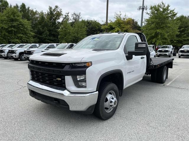 2023 Chevrolet Silverado 3500 HD Chassis Cab Vehicle Photo in ALCOA, TN 37701-3235