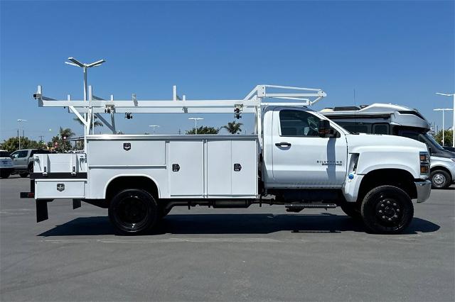 2023 Chevrolet Silverado 5500 HD Vehicle Photo in SALINAS, CA 93907-2500