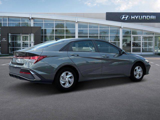 2024 Hyundai ELANTRA Vehicle Photo in O'Fallon, IL 62269