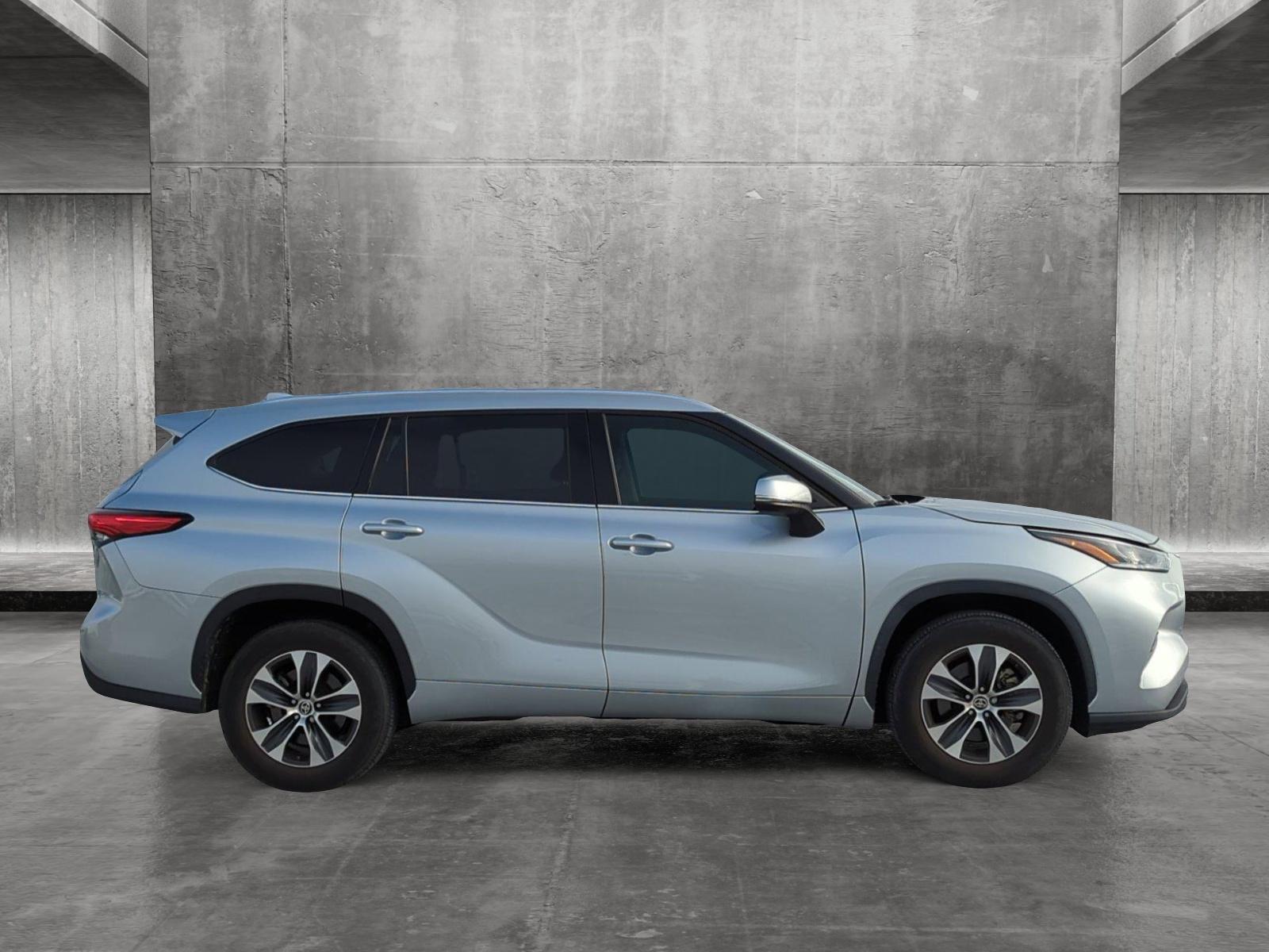 2021 Toyota Highlander Vehicle Photo in Ft. Myers, FL 33907