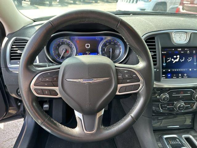 2020 Chrysler 300 Vehicle Photo in MEDINA, OH 44256-9631