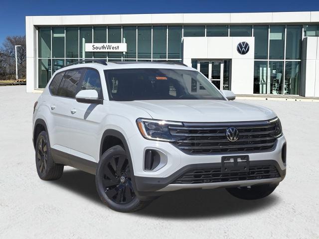 2024 Volkswagen Atlas Vehicle Photo in WEATHERFORD, TX 76087