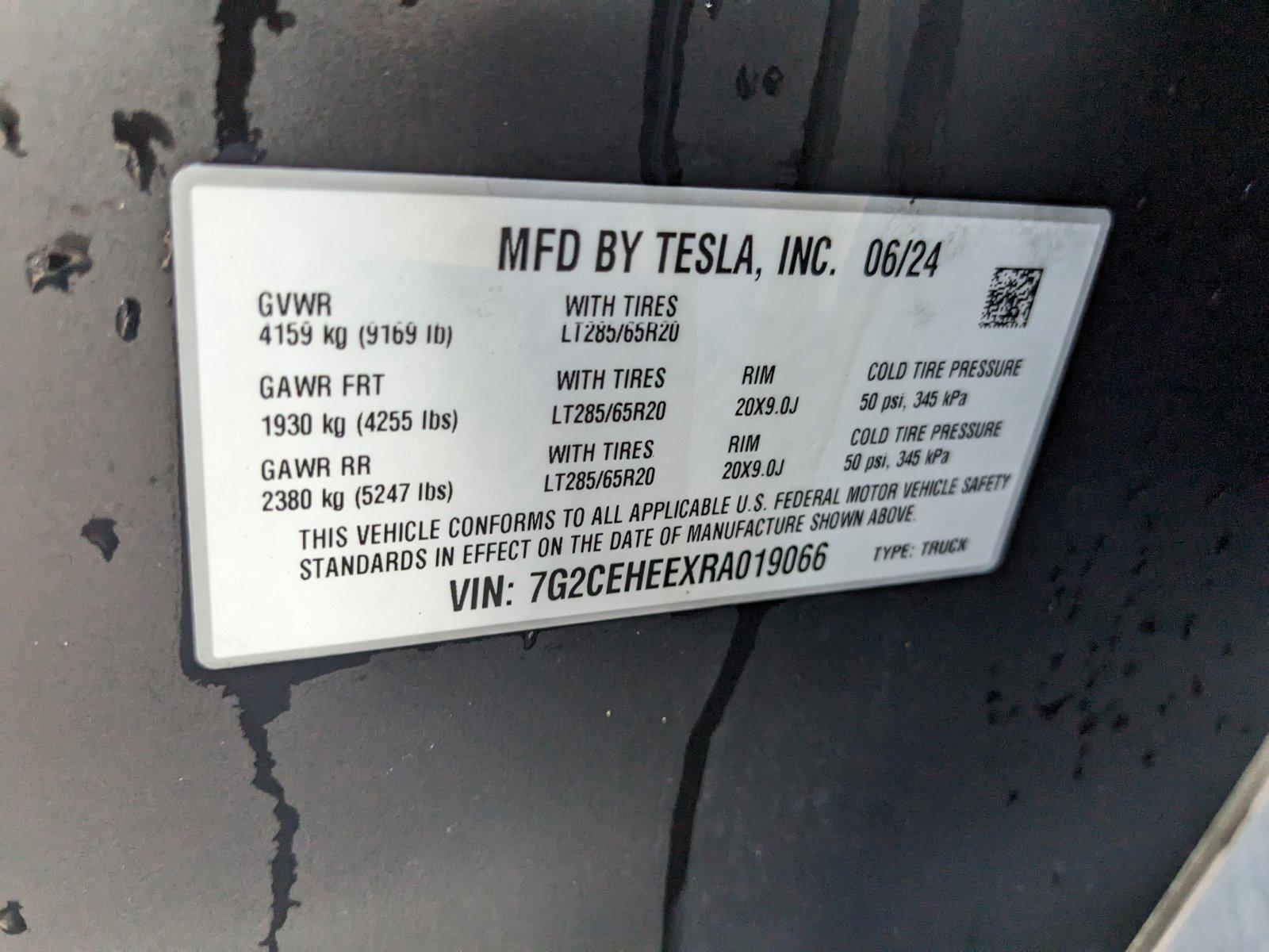 2024 Tesla Cybertruck Vehicle Photo in Sanford, FL 32771