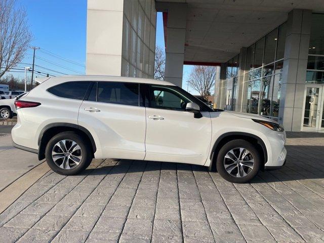 2022 Toyota Highlander Vehicle Photo in Flemington, NJ 08822