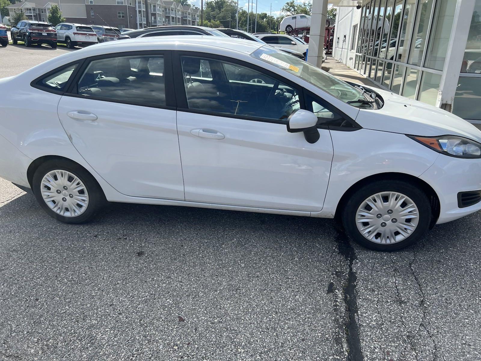 2017 Ford Fiesta Vehicle Photo in Marion, IA 52302