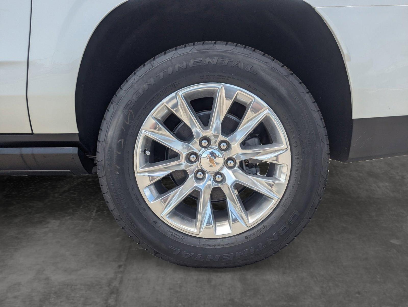 2024 Chevrolet Suburban Vehicle Photo in CORPUS CHRISTI, TX 78412-4902