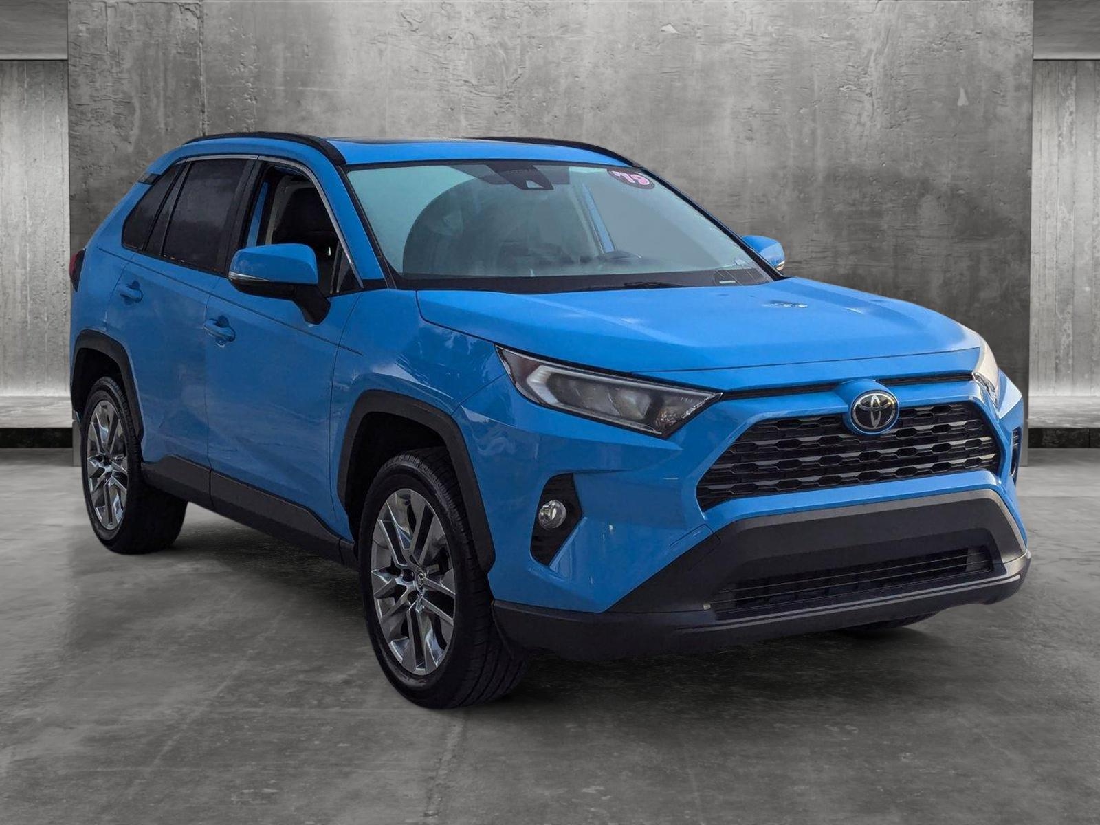 2019 Toyota RAV4 Vehicle Photo in Davie, FL 33331