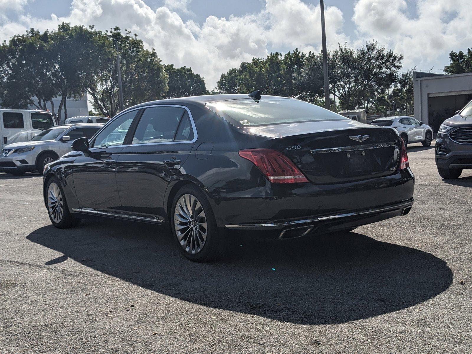 2018 Genesis G90 Vehicle Photo in GREENACRES, FL 33463-3207