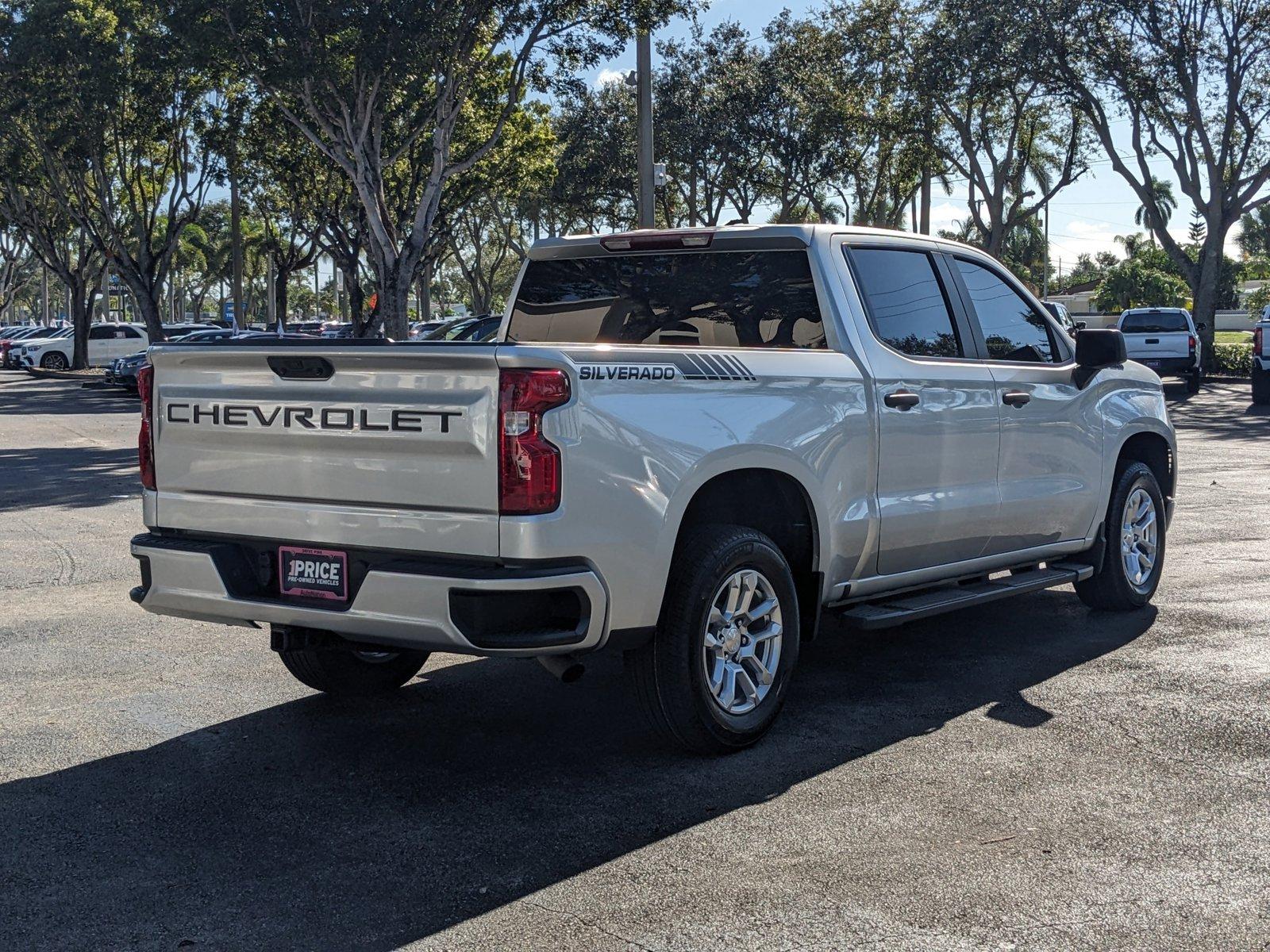 2022 Chevrolet Silverado 1500 Vehicle Photo in GREENACRES, FL 33463-3207