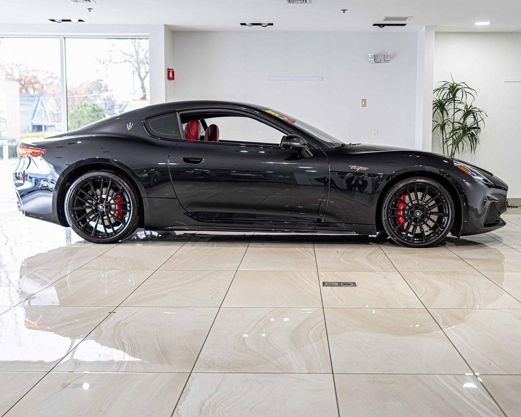 2024 Maserati GranTurismo Vehicle Photo in Saint Charles, IL 60174