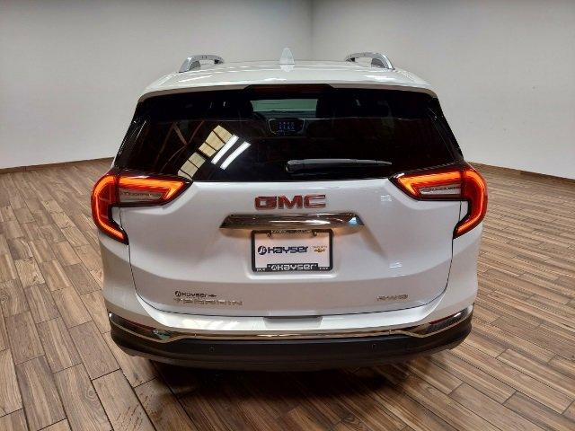 2024 GMC Terrain Vehicle Photo in SAUK CITY, WI 53583-1301