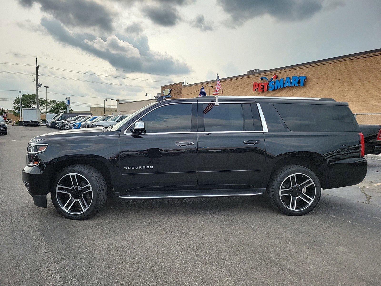 2019 Chevrolet Suburban Vehicle Photo in Plainfield, IL 60586