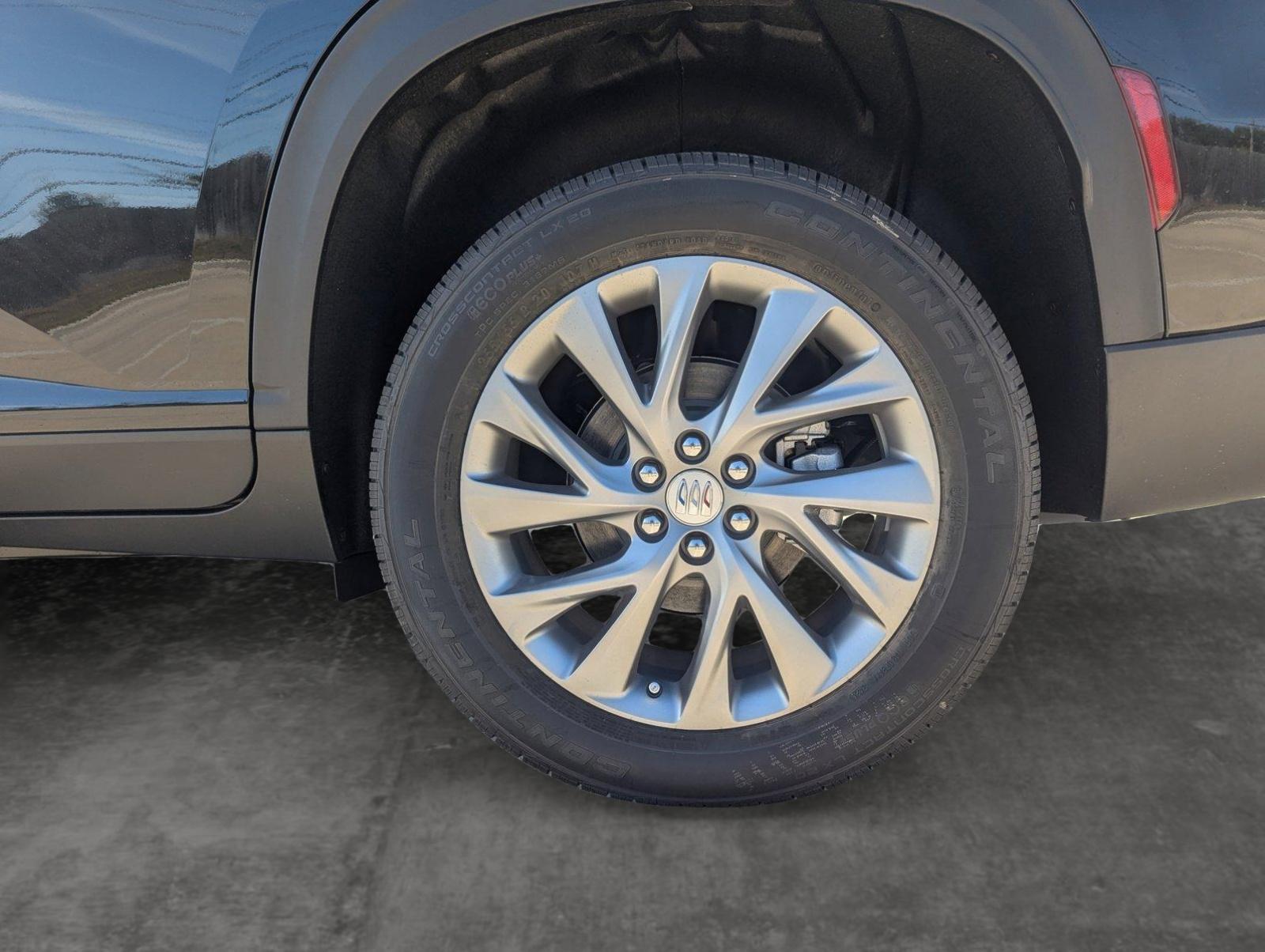 2025 Buick Enclave Vehicle Photo in CORPUS CHRISTI, TX 78412-4902