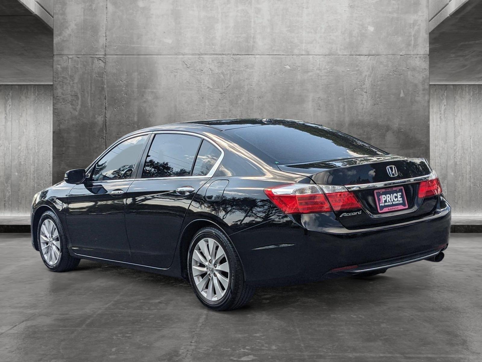 2015 Honda Accord Sedan Vehicle Photo in GREENACRES, FL 33463-3207