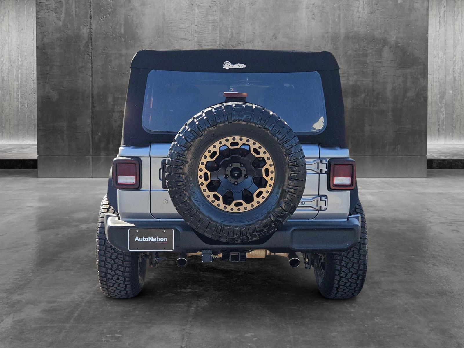 2018 Jeep Wrangler Unlimited Vehicle Photo in GILBERT, AZ 85297-0446