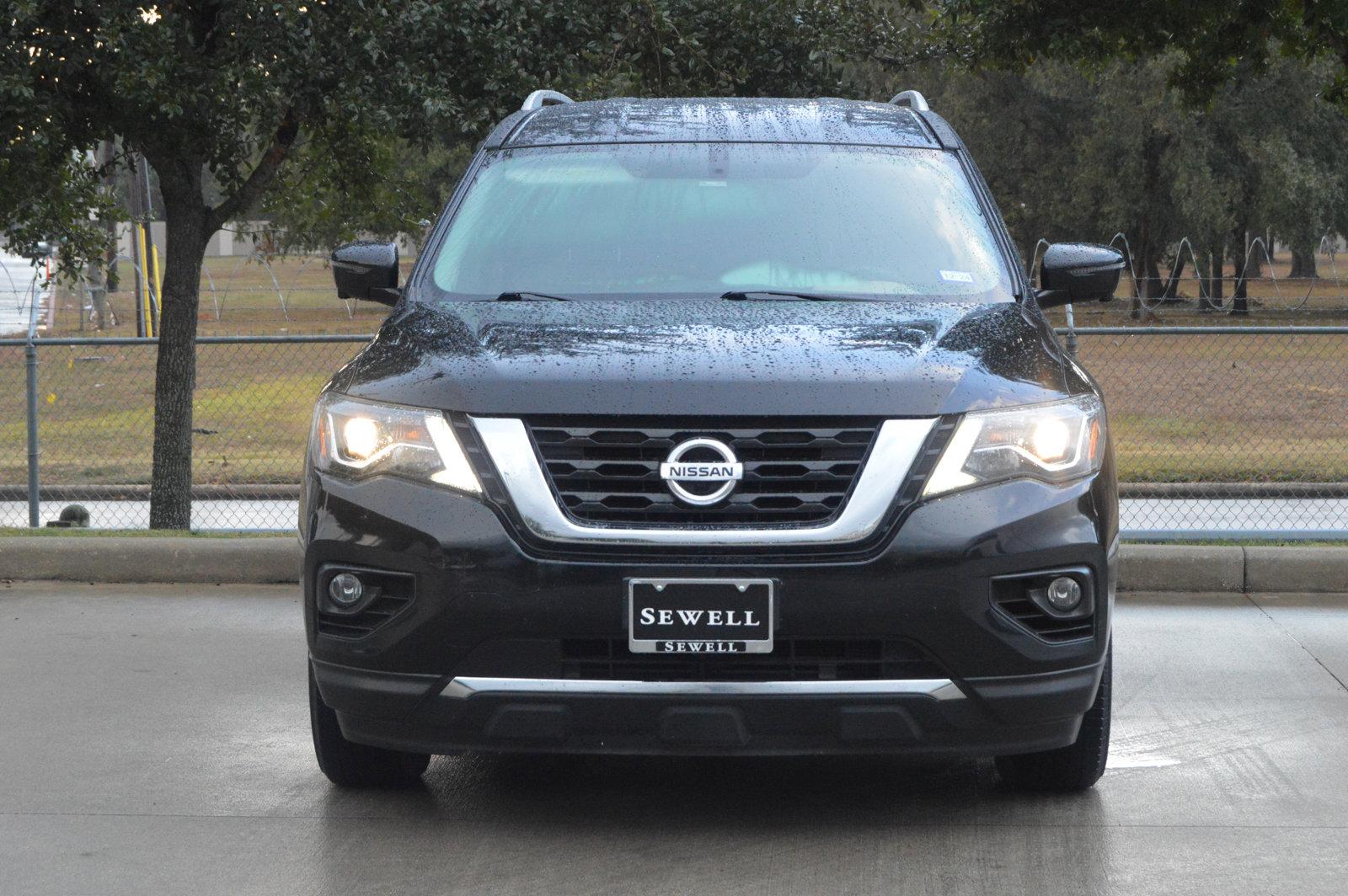 2017 Nissan Pathfinder Vehicle Photo in Houston, TX 77090