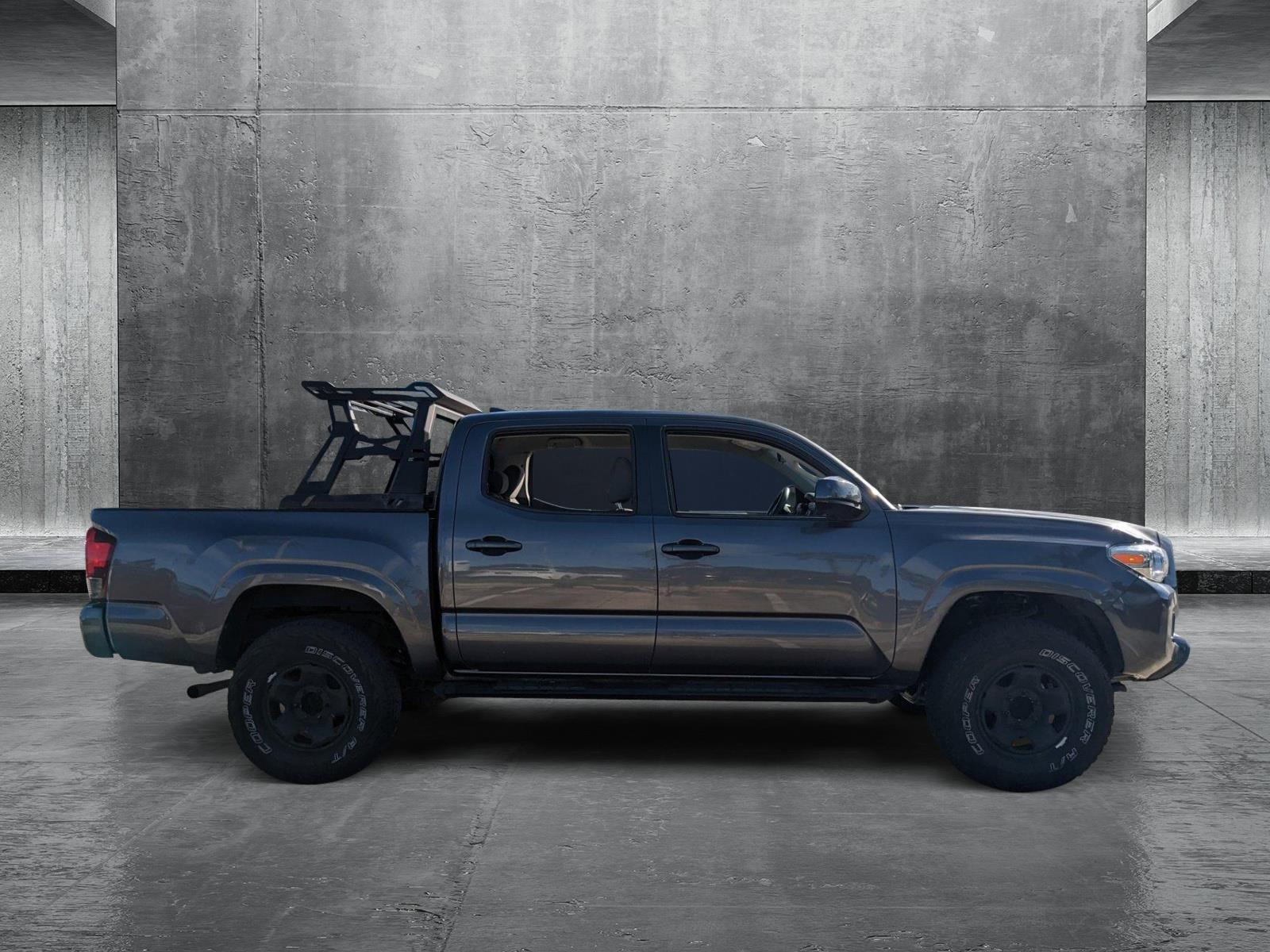 2019 Toyota Tacoma 2WD Vehicle Photo in Davie, FL 33331