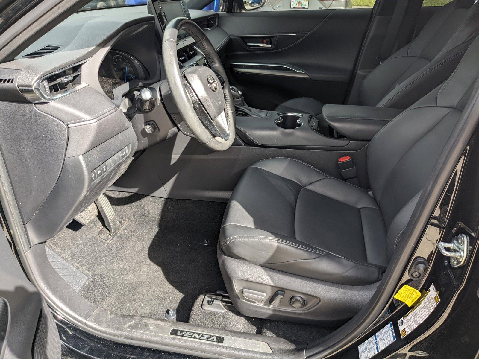 2022 Toyota Venza Vehicle Photo in Davie, FL 33331