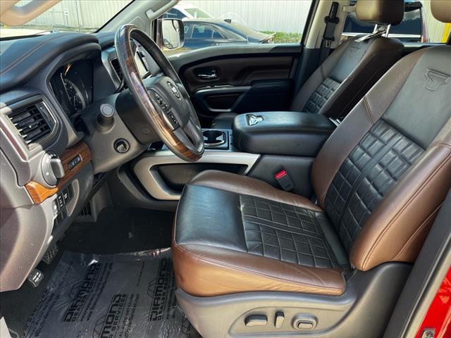 2018 Nissan Titan Vehicle Photo in TAMPA, FL 33612-3404