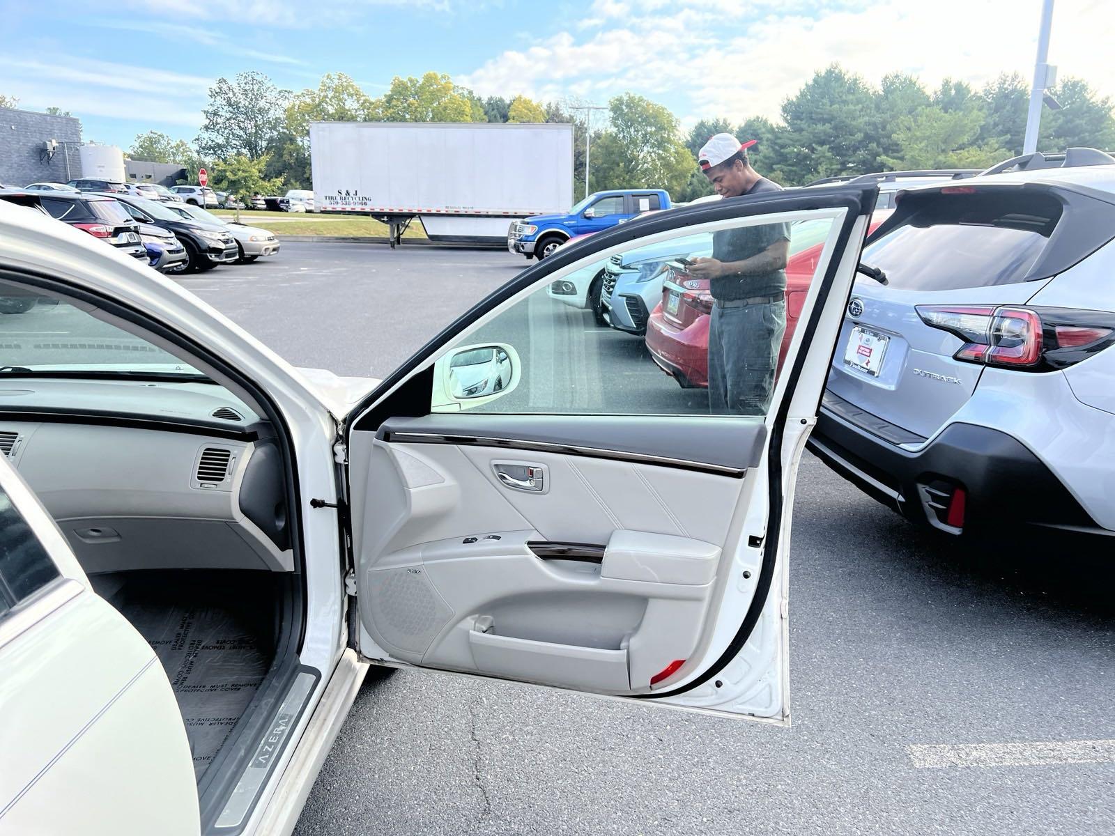 2011 Hyundai AZERA Vehicle Photo in Mechanicsburg, PA 17050