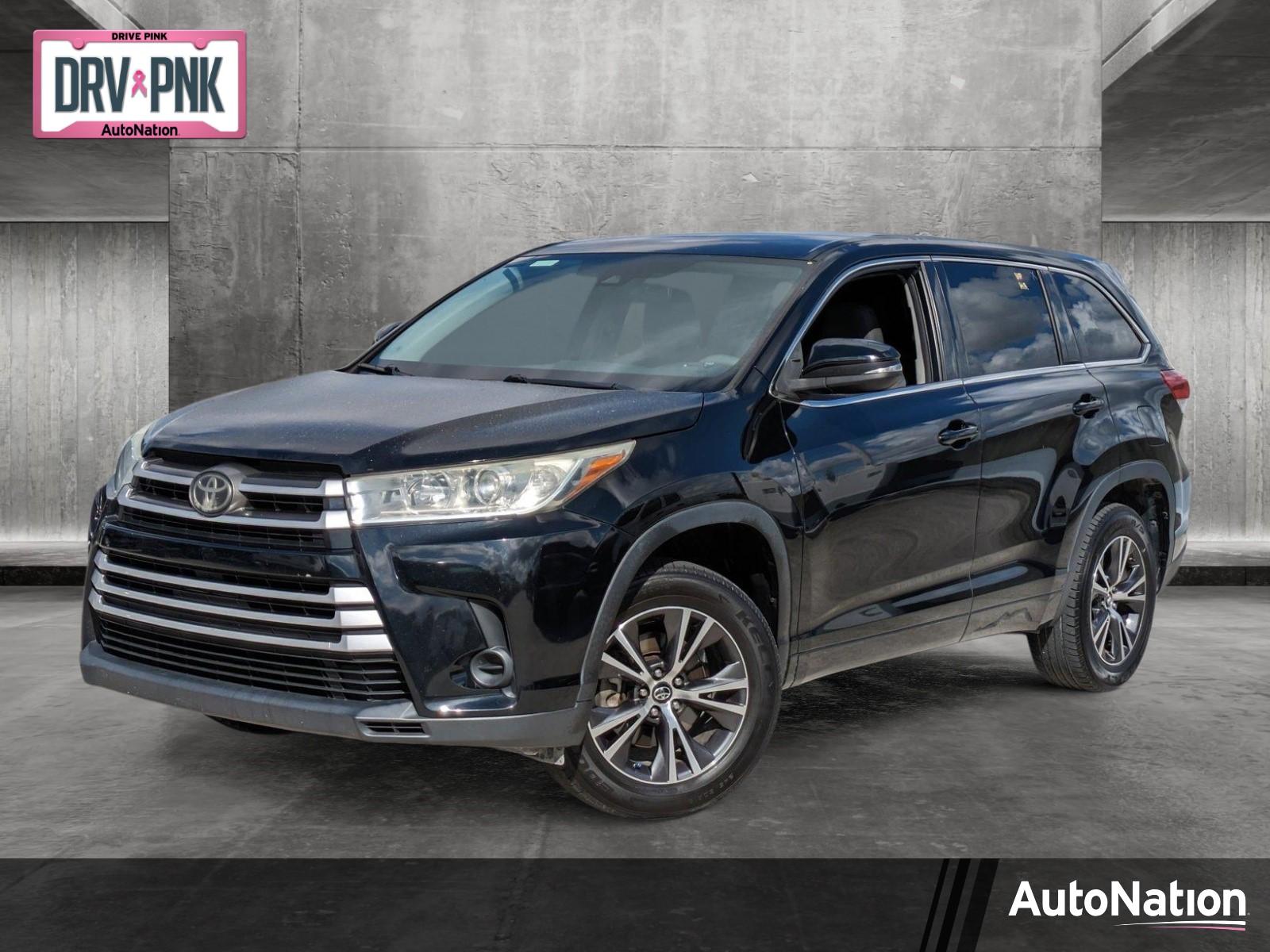 2017 Toyota Highlander Vehicle Photo in MIAMI, FL 33172-3015