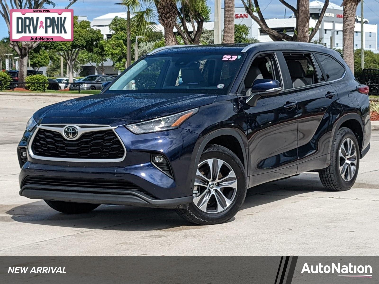 2023 Toyota Highlander Vehicle Photo in Davie, FL 33331