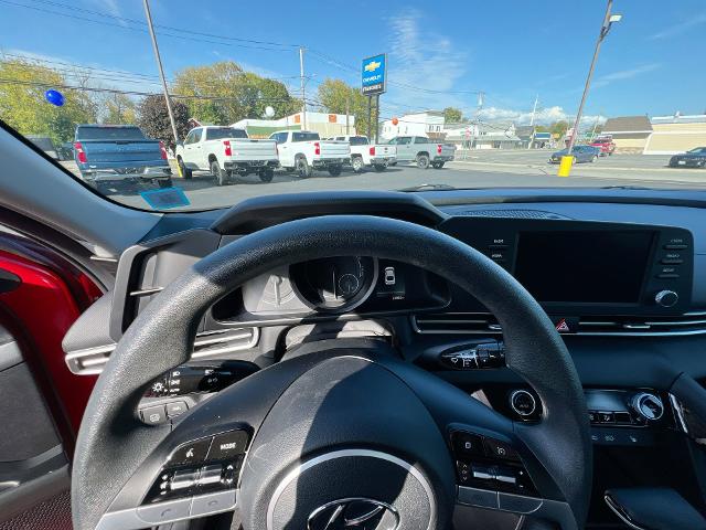 2022 Hyundai Elantra Hybrid Vehicle Photo in MASSENA, NY 13662-2255