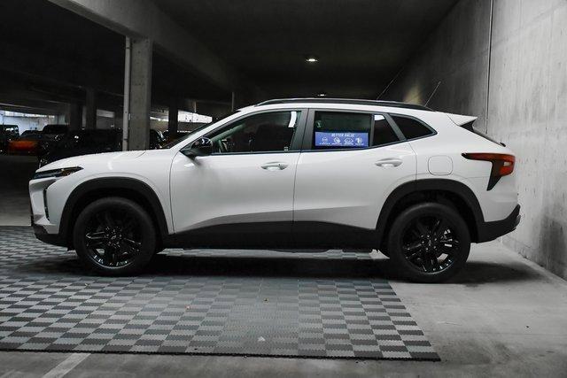 2025 Chevrolet Trax Vehicle Photo in EVERETT, WA 98203-5662