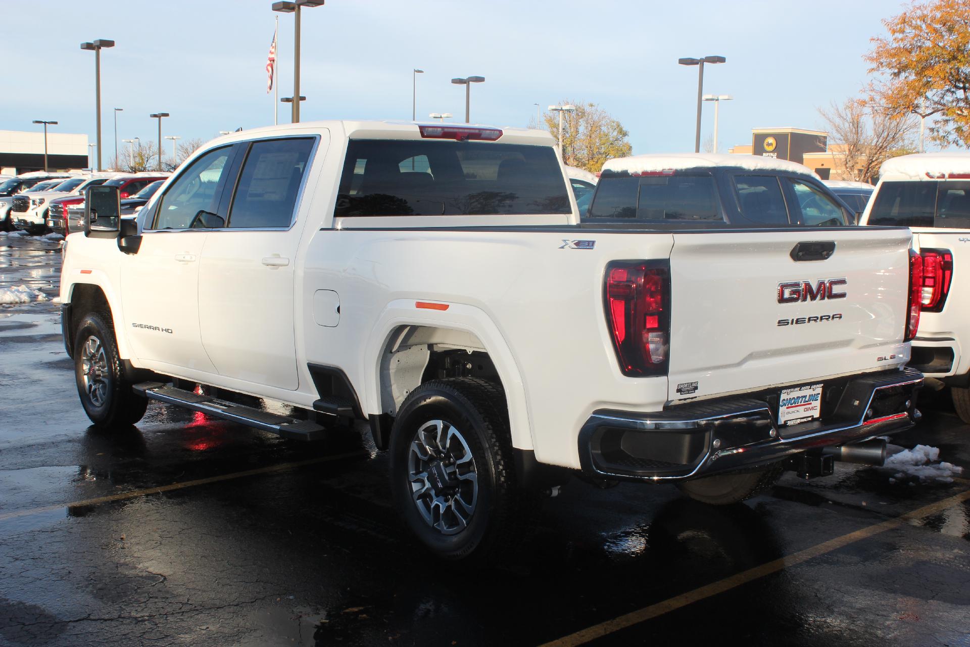 2025 GMC Sierra 2500 HD Vehicle Photo in AURORA, CO 80012-4011