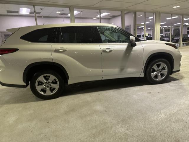 2021 Toyota Highlander Vehicle Photo in Ennis, TX 75119-5114