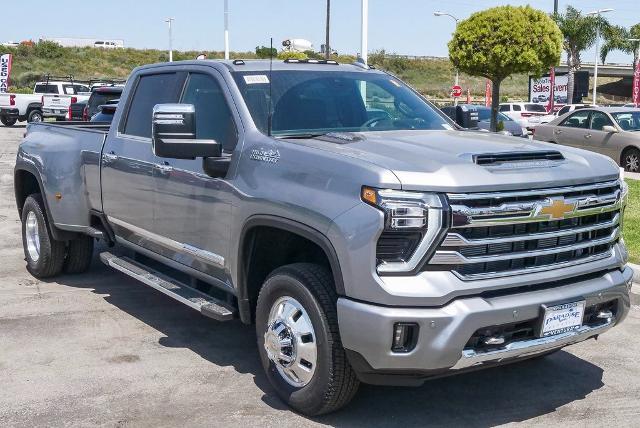 2024 Chevrolet Silverado 3500 HD Vehicle Photo in VENTURA, CA 93003-8585