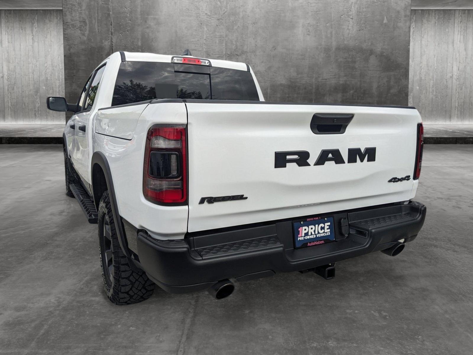 2024 Ram 1500 Vehicle Photo in MIAMI, FL 33172-3015