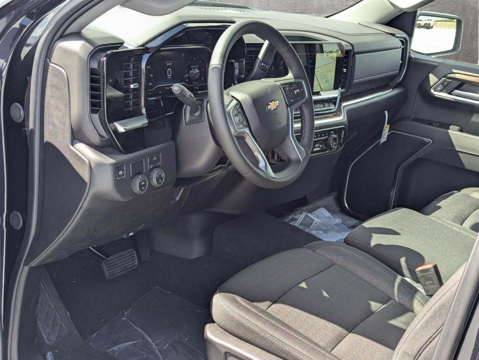 2024 Chevrolet Silverado 1500 Vehicle Photo in PEMBROKE PINES, FL 33024-6534