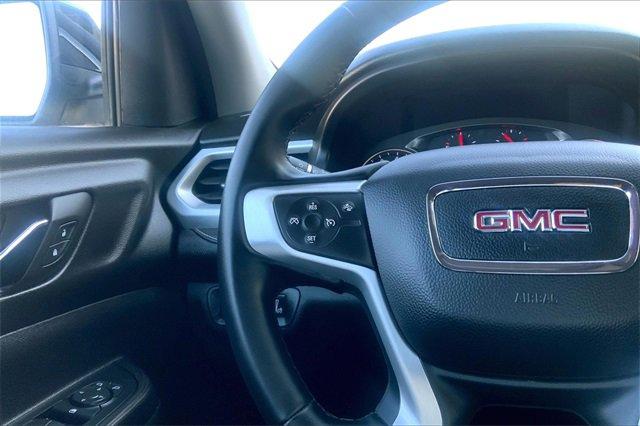 2023 GMC Acadia Vehicle Photo in TOPEKA, KS 66609-0000