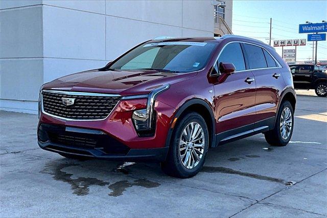 2024 Cadillac XT4 Vehicle Photo in TOPEKA, KS 66609-0000